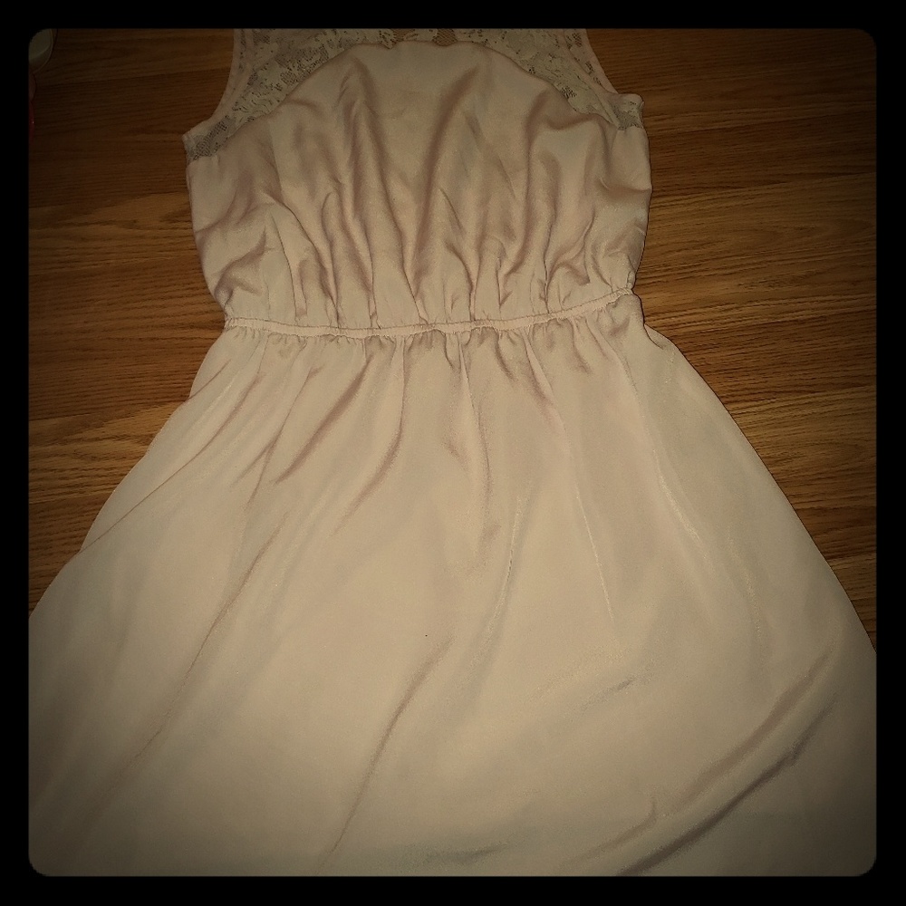 H&m pink vintage looking dress with lace